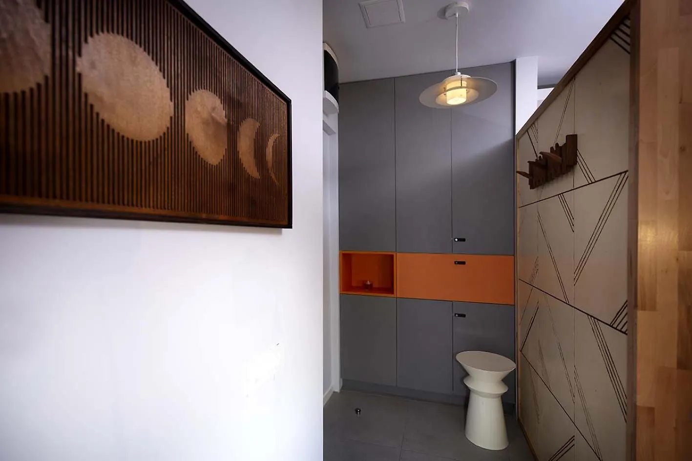 Stellar Retreat Newly Remodeled And Spacious 2Br W Balcony Apartment Bucharest